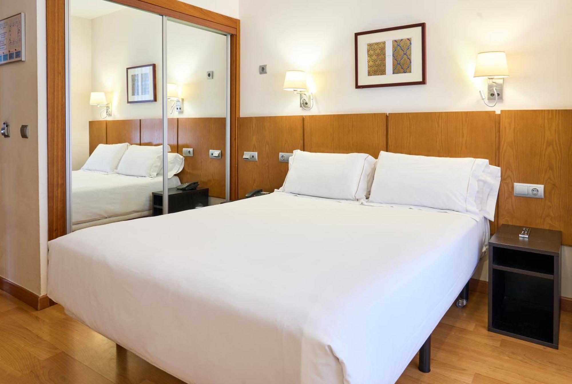 Hotel Senator 4*