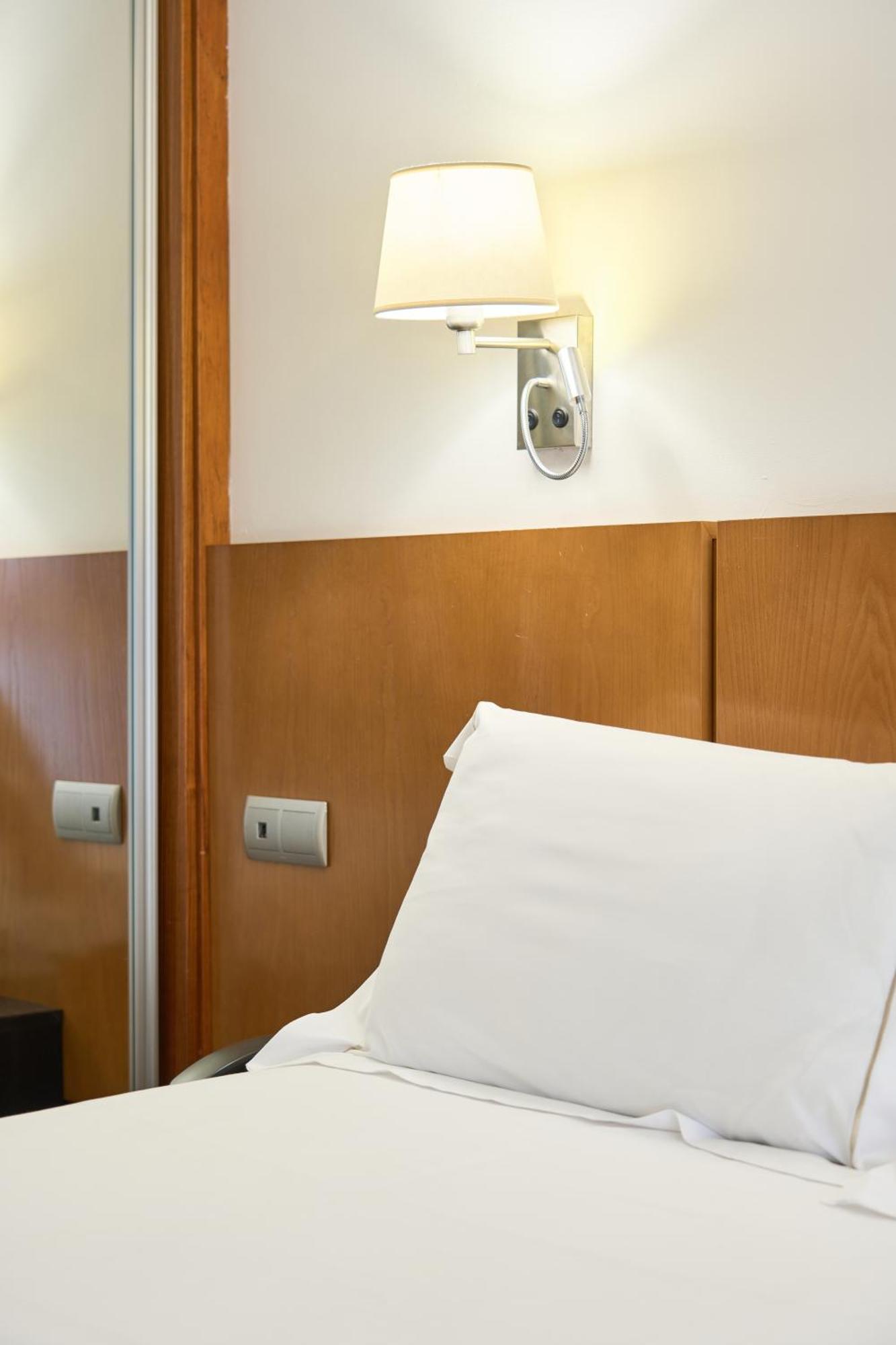 Senator Hotel