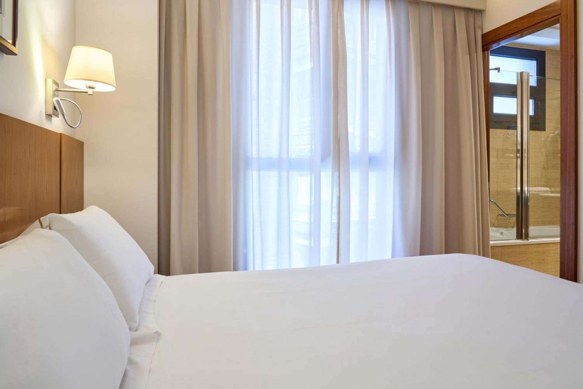 Hotel Senator